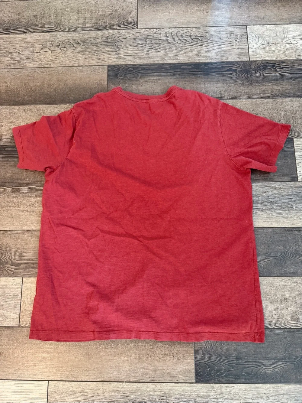 Levi's Men's Red Short-Sleeve Pocket Tee